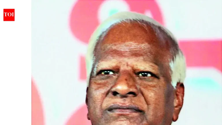 Kadiyam Srihari speaking at a public event, addressing media